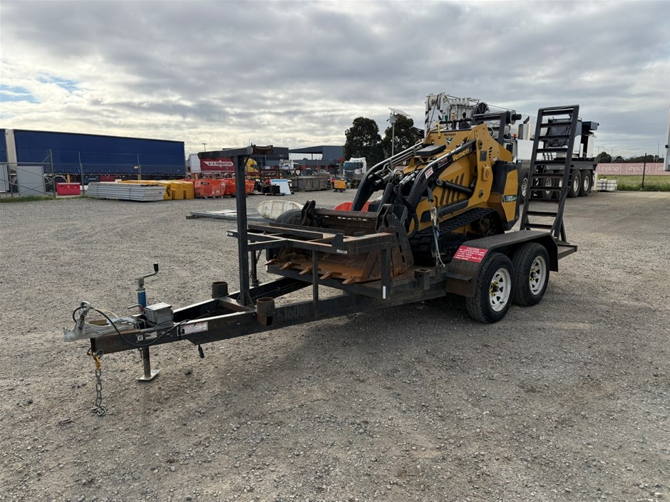 <p>Vermeer S925TX Mini Loader</p>
