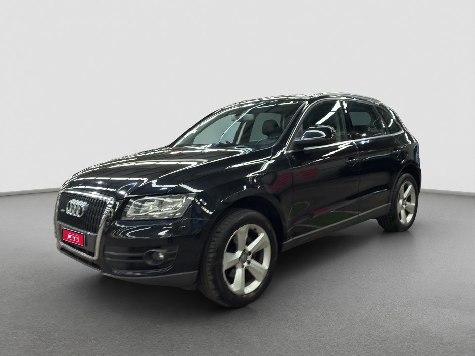 2010 AUDI Q5 2.0 TDI QUATTRO 8R AUTO 4x4 Wagon (Diesel) (Auto) ** Sold Regi
