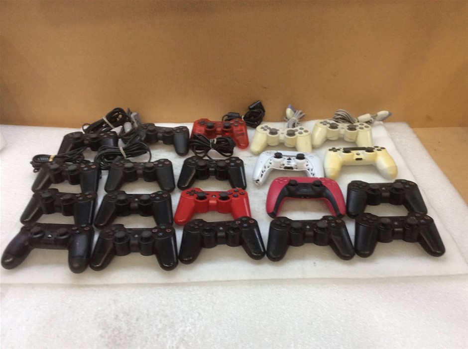 Microsoft Xbox Mix Model Game Controller (Lot Of 20)