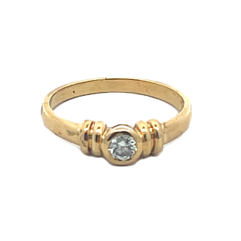 18ct Yellow Gold Diamond Solitaire Ring