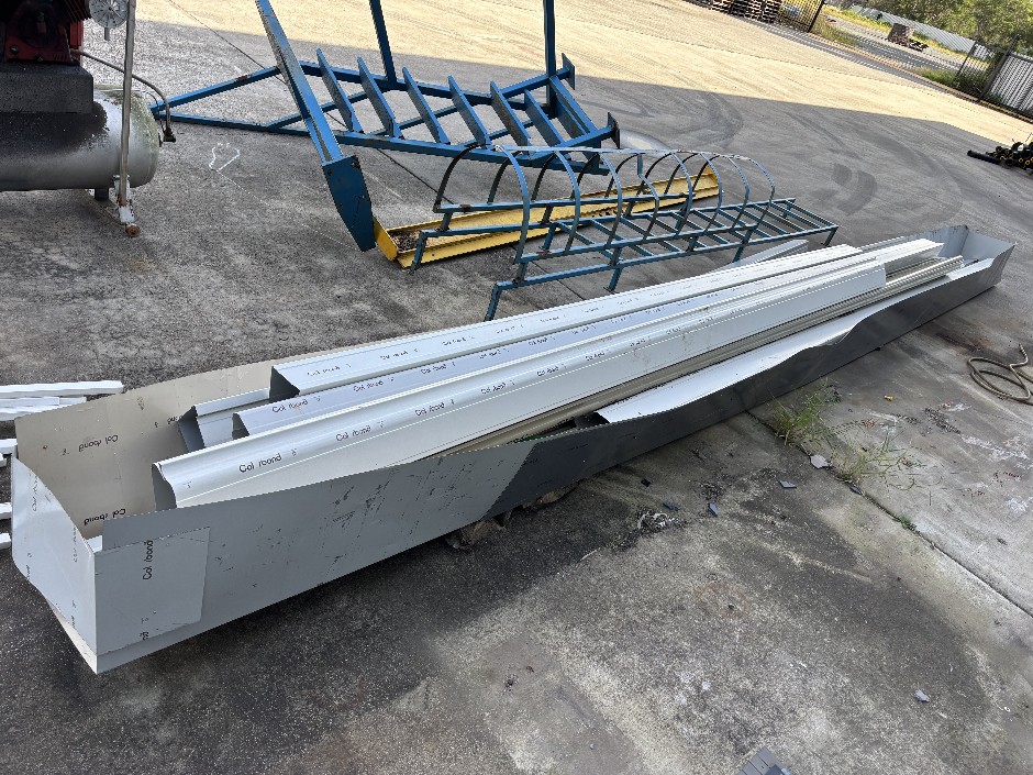 Bundle of Colorbond Guttering/Flashing Offcuts (Assorted Lengths)