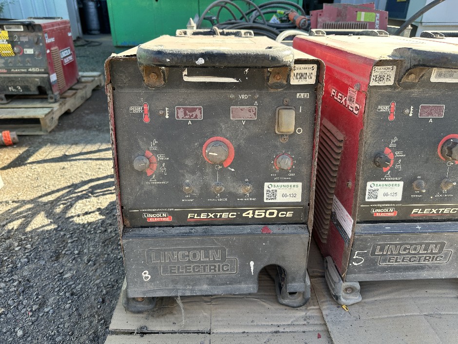 <p>Lincoln Flextec 450CE Welder</p>