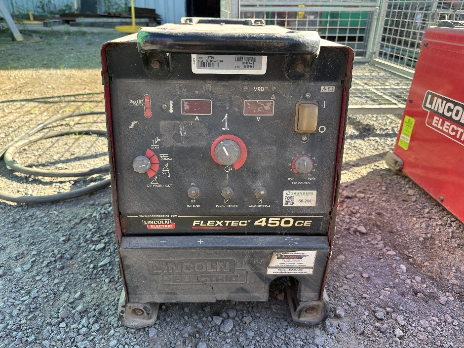 <p>Lincoln Flextec 450CE Welder</p>