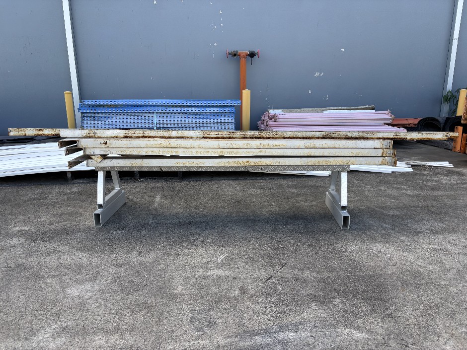 <p>Steel Rack</p>