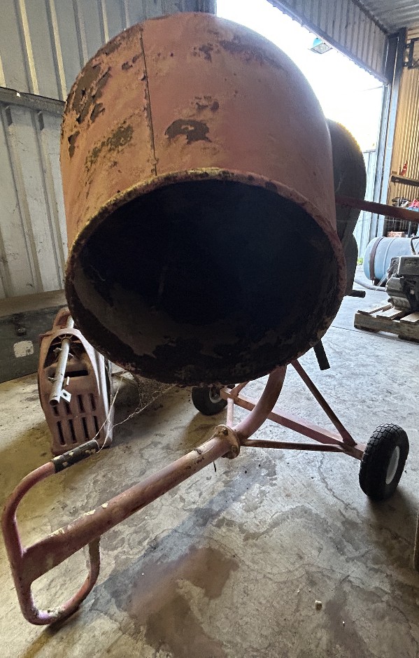 <p>Electric Cement Mixer</p>