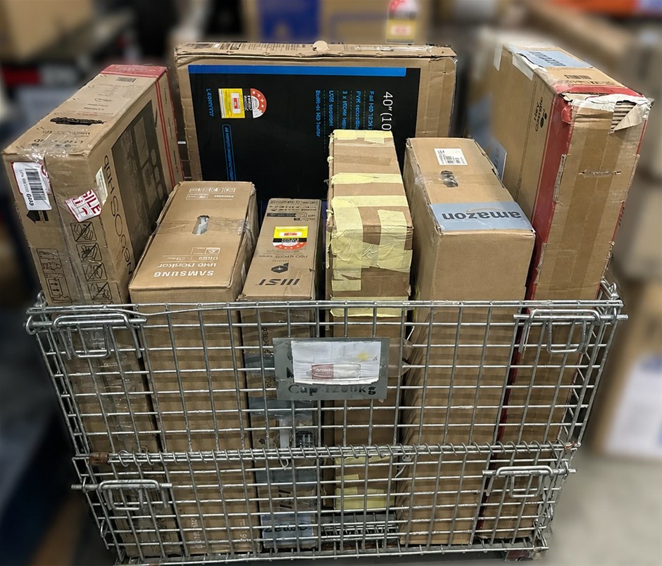 Bundle of TV and Smart Monitors NB: broken screen/various faults Importa