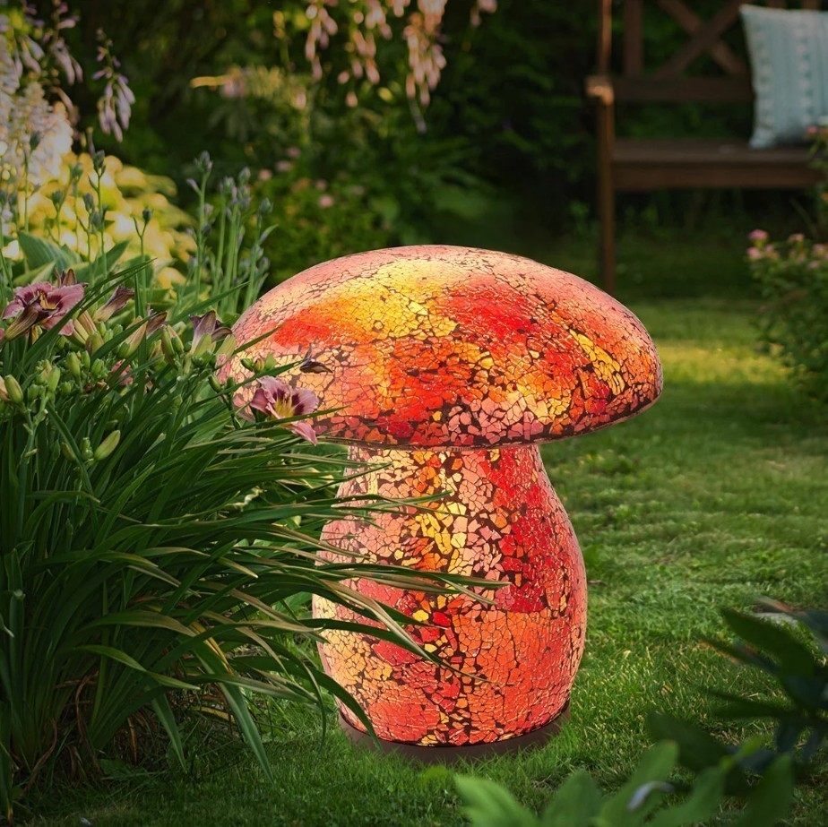 AURORA Lighting Mosaic Solar Mushroom Light, Red. N.B: Minor use, not in or