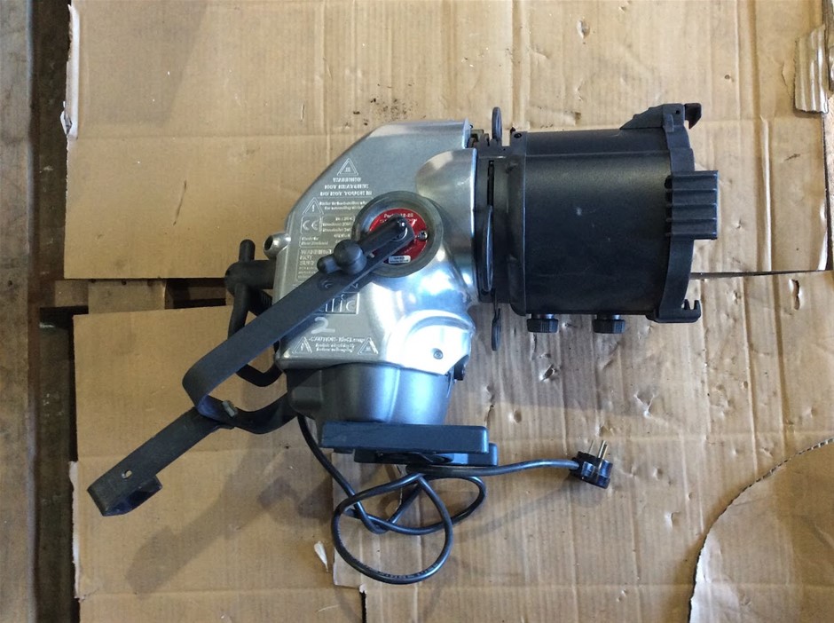Selecon Pacific 12-28 Profile Spotlight Theatre Stage Lighting Fixture