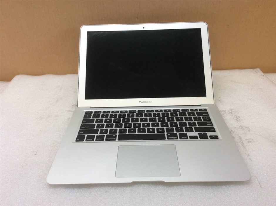 APPLE MACBOOK AIR (A1466)(2925) Laptop I5-5250U 8GBRAM 256GB Silver