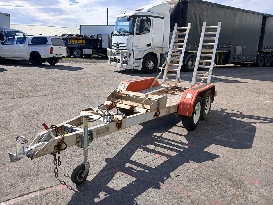 <p>AusWide Tandem Plant Trailer</p>