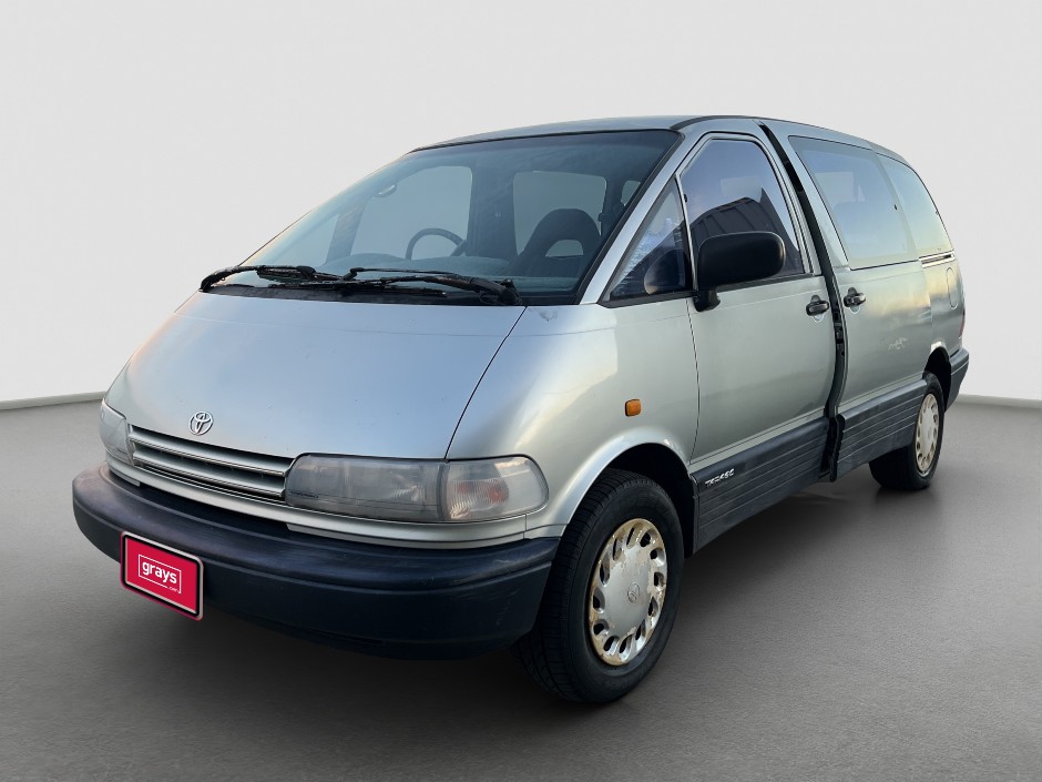 1992 TOYOTA TARAGO  Petrol