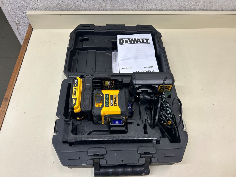 DEWALT DCLE34031 Self-Leveling Laser