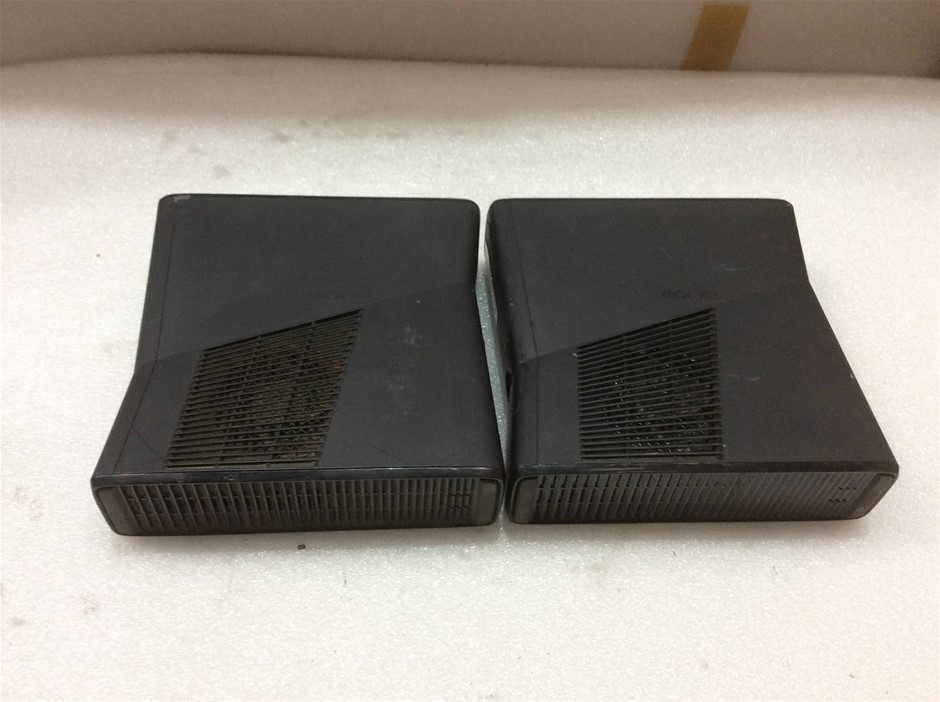 Microsoft 1439 Xbox 360 S Consoles (Lot of 2)