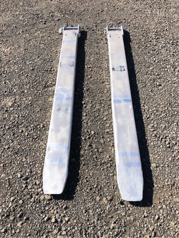 Fork Extensions / Slippers (Unused),
