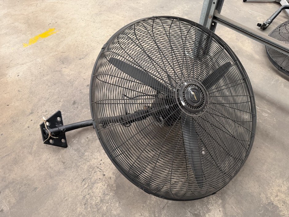 <p>Detroit Wall Mount Fan</p>