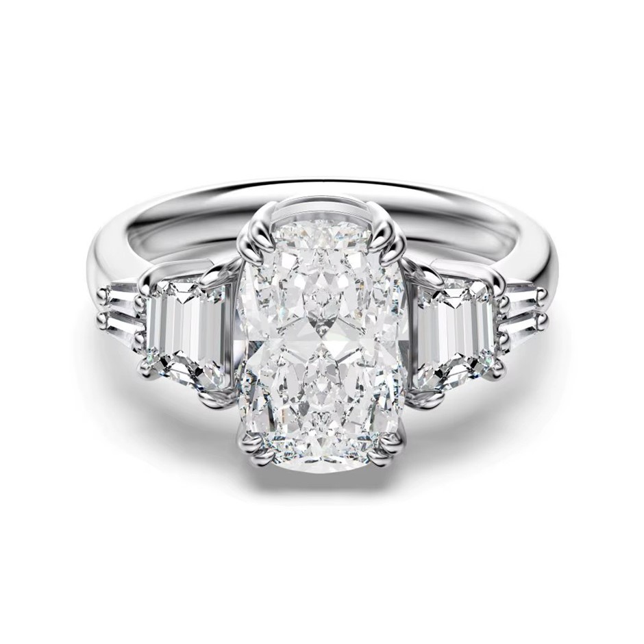 Large Oval 925 Sterling Silver 5A Cubic Zirconia Ring - Size 8