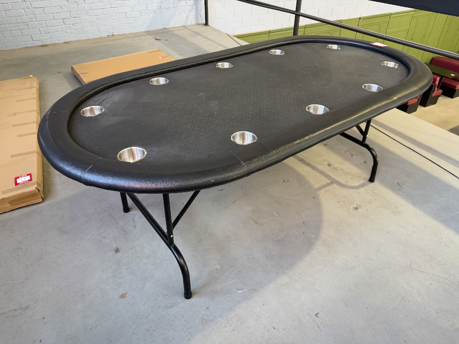 84" Pro Series Oval 10 Player Foldable Poker