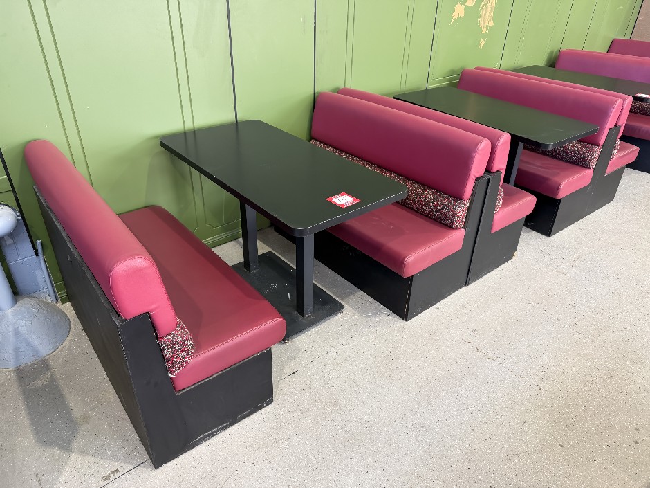 <p>Double Sided Banquette Booths</p>
