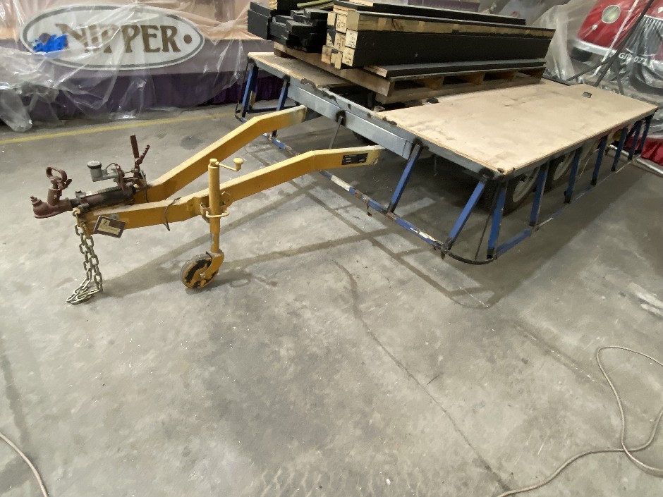 <p>2009 Treg Dual Axle Custom Trailer</p>
