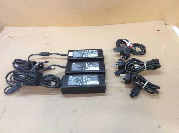 HP PPP016L-E PA-1121-42HH&PA-1121-42HN AC Adapter (Lot of 3)