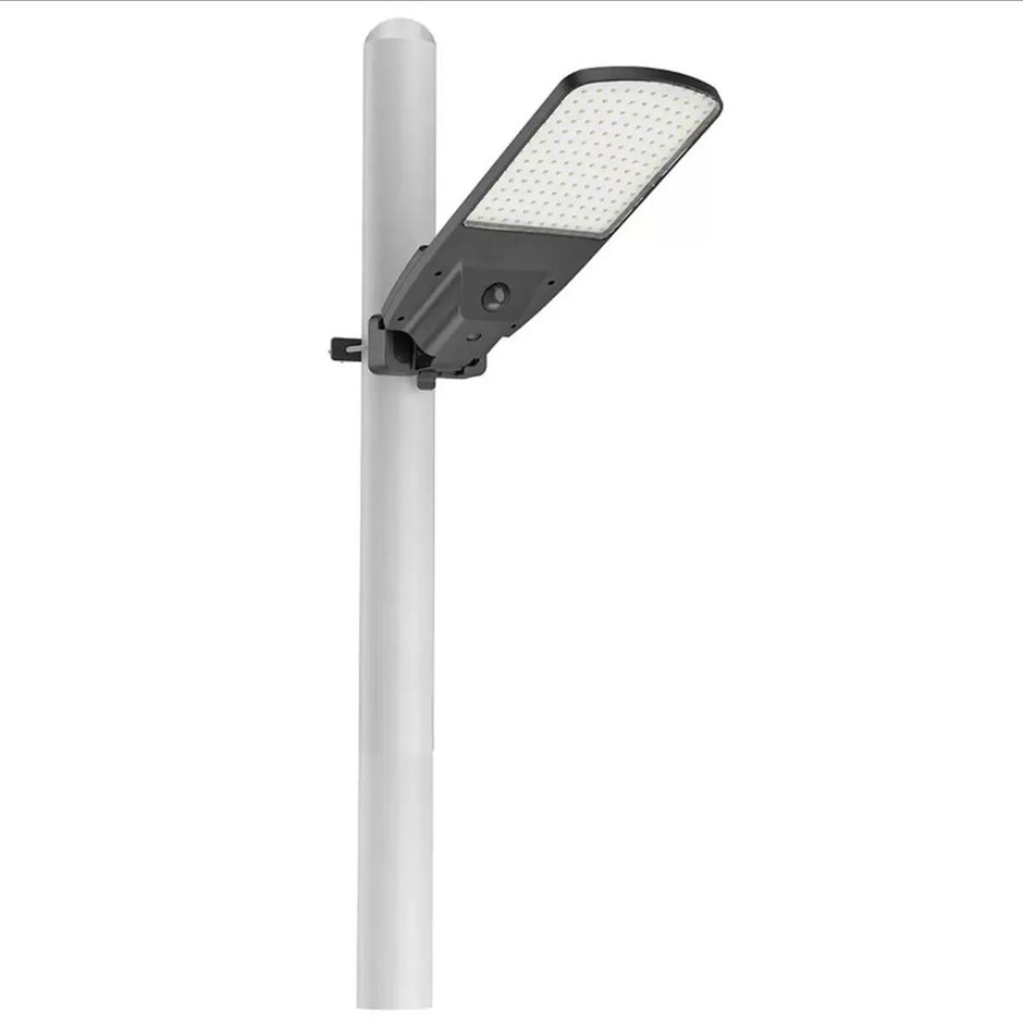 SOL-R-BRITE Solar Street Area Light, 5000 Lumens Motion Activated. NB: Dama