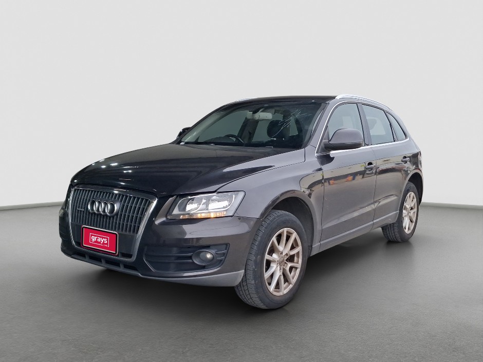 2009 Audi Q5  Petrol
