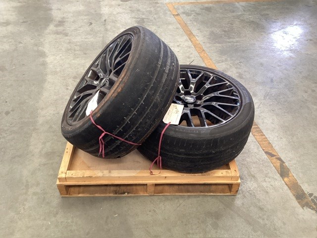 <p>Set Of 2 Ford Mustang Rims With Bald Tyres </p>