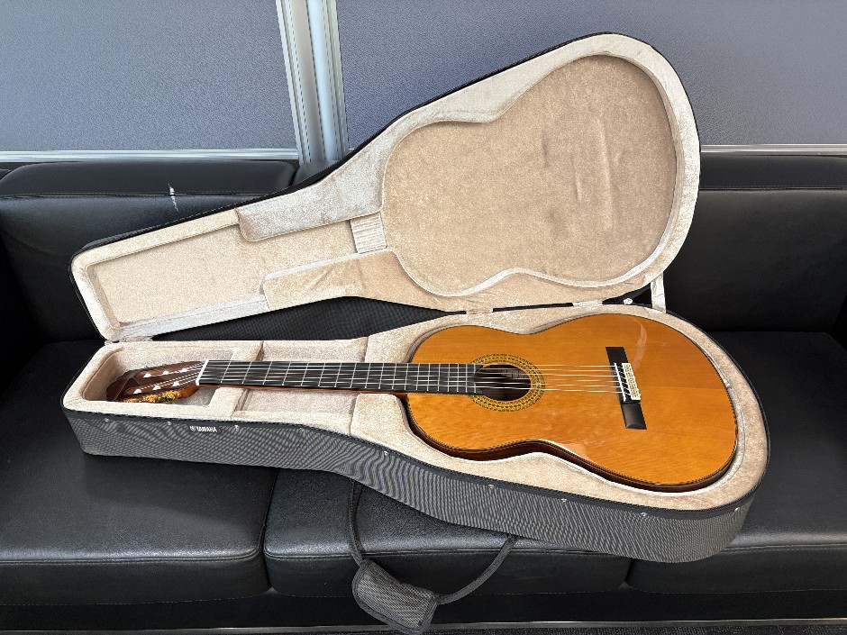 Yamaha GGC22C Acoustic Guitar