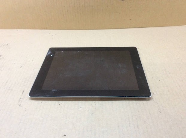 Apple iPad 4 (A1458) Tablet 16GB