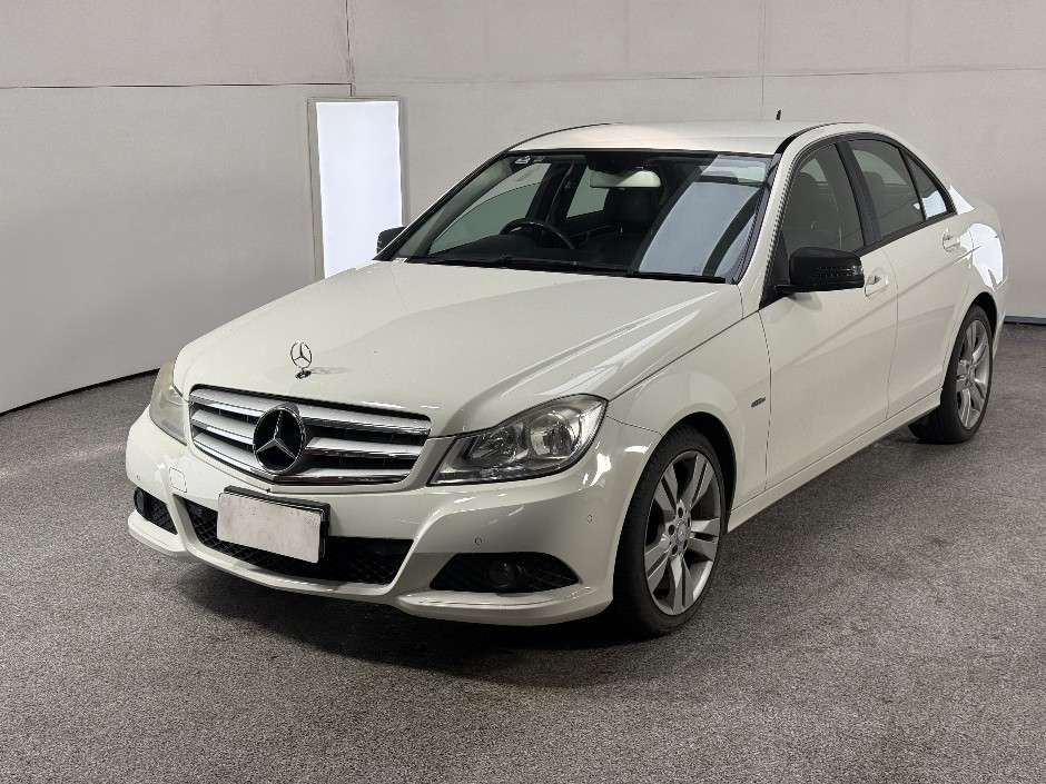 2011 Mercedes-Benz C-Class C200 BlueEFFICIENCY Diesel