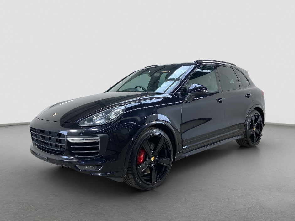 2015 Porsche Cayenne GTS AWD SUV