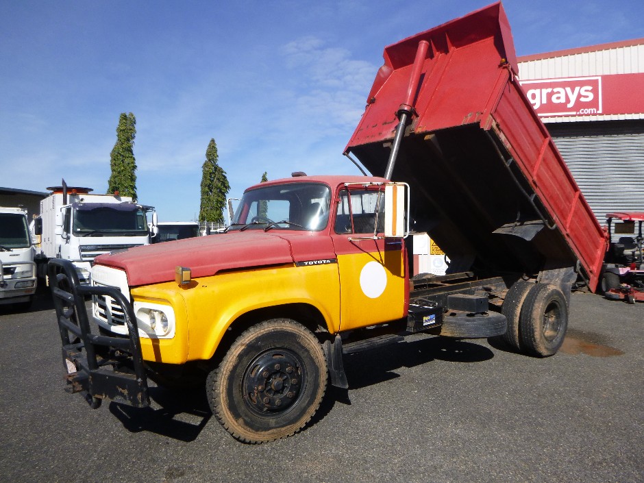 <p>1981 Toyota Tipper   4x2 Tipper</p>