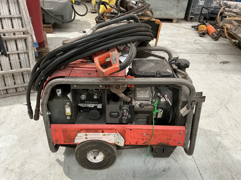 <p>Husqvarna Hydraulic Power Pack</p>
