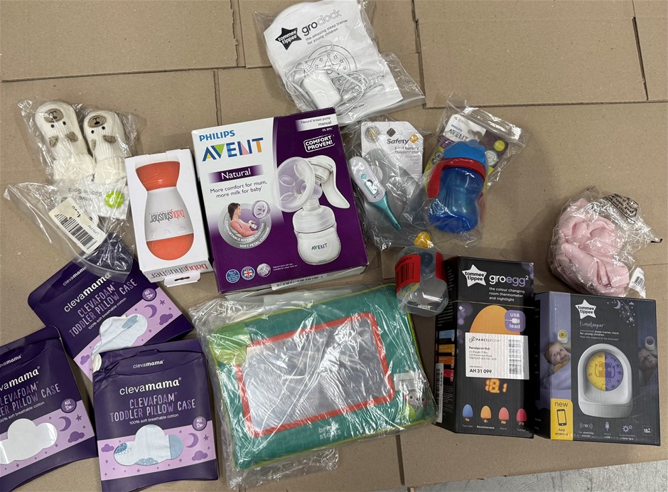 Assorted Baby Items; Medela Maxi Breast Pump has MINOR USE.
