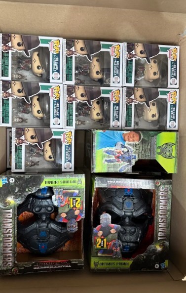 14 x  POP Figurine His Dark Materials 1110 Les Scorsbey Hester and 3 x Opti