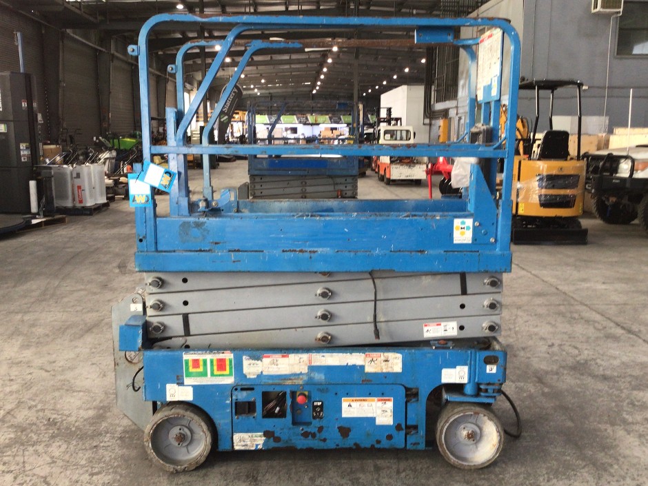 <p>2017 Genie GS1932 Electric Scissor Lift</p>