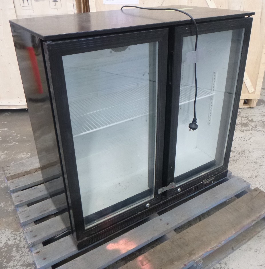 <p>F.E.D Model- DBQ220LO 2 Glass Door Display Refrigerator</p>