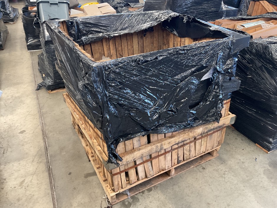 <p>Large Pipe Fixing Crate Of</p>