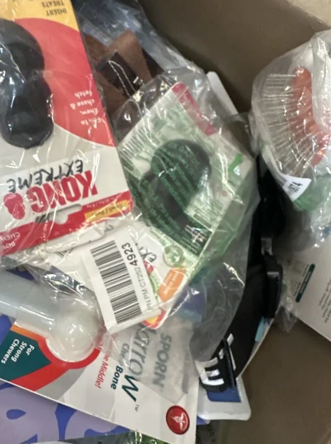 Full box assorted pet supply