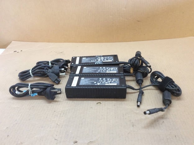 HP HSTNN-LA01-E&HSTNN-LA01 AC Adapter (Lot of 3)