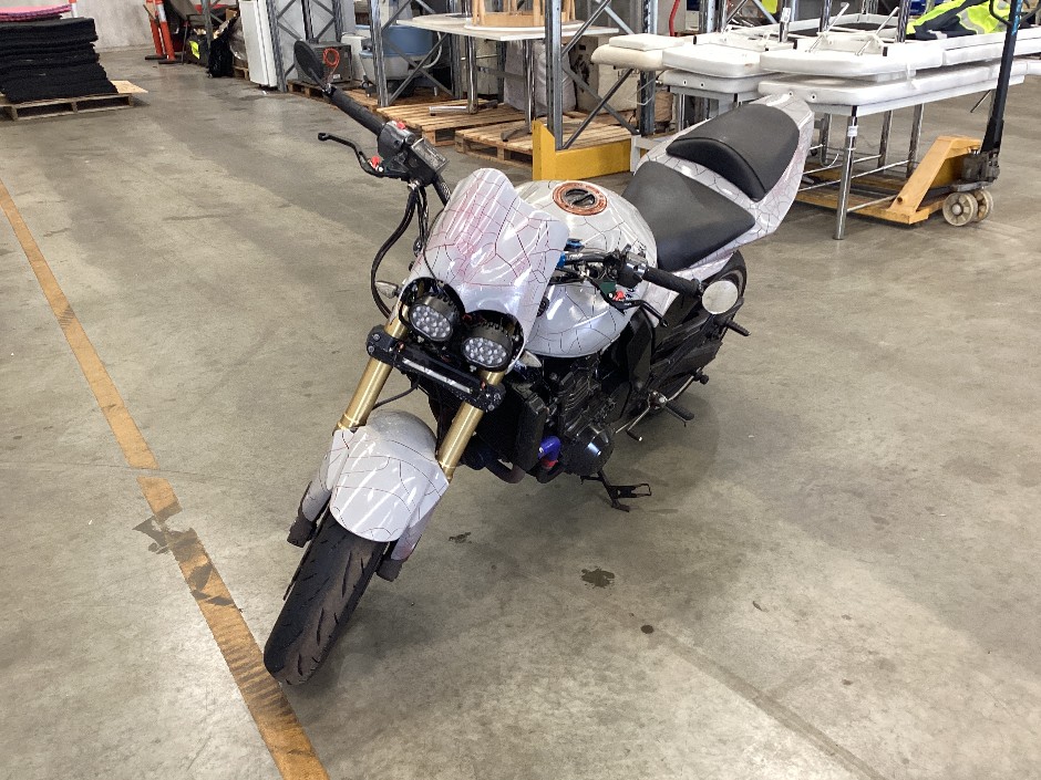 <p>2005 Kawasaki ZR  Petrol</p>