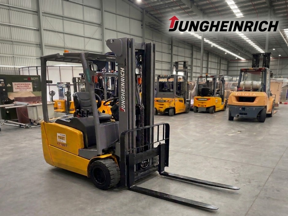 2018 Jungheinrich EFG216kn Electric Forklift