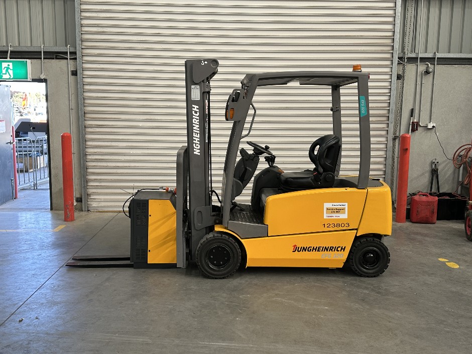 2016 Jungheinrich EFG320n Electric Forklift