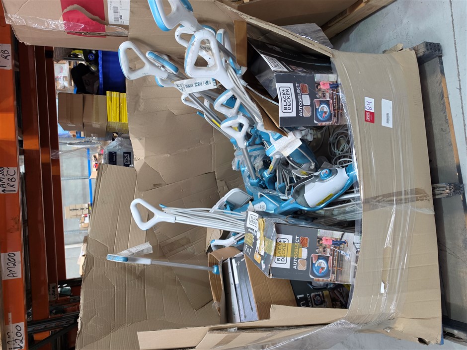 18 x BLACK DECKER Steam Vacuum. NB: Has Been Used.