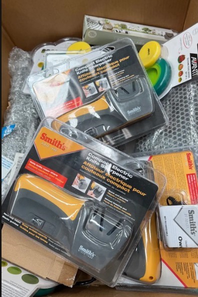 Assorted Box of Household Items incl: Cabinet Caddy SNAP!, Simple Modern Co