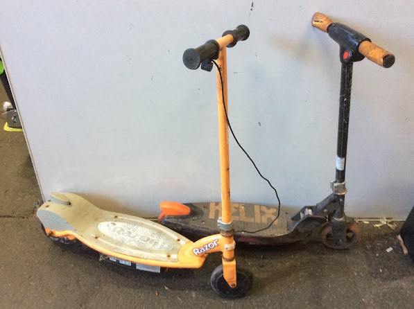 Razor&HUFFY HELIX Electric Kick Scooter (Lot of 2)