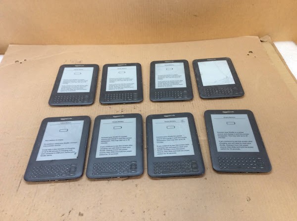 Amazon Kindle Mixed Model E-Readers (Lot of 8)