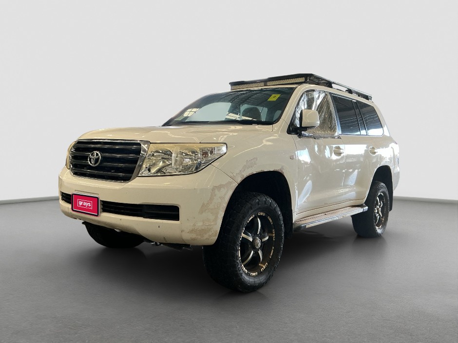 2010 TOYOTA LANDCRUISER Petrol