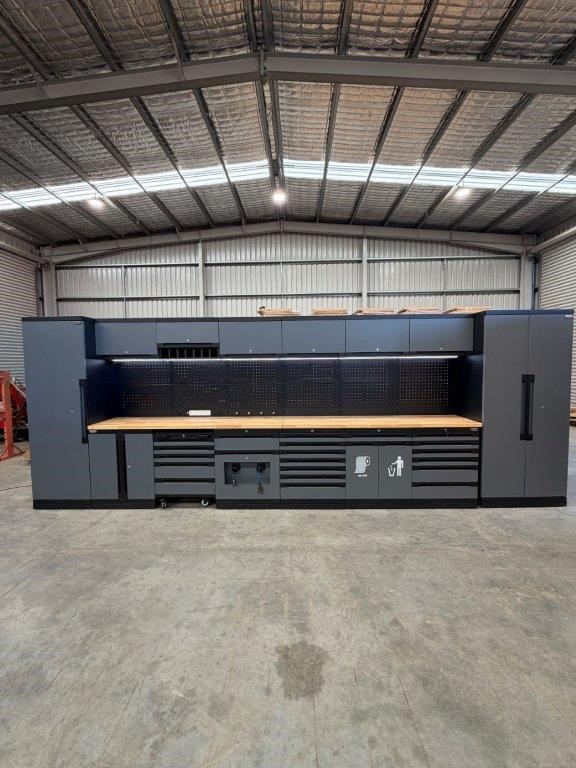 44 Piece Deluxe Workshop Storage Unit(Unused)