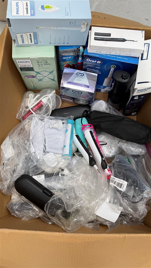 Assorted Box of Electric Toothbrushes and Atatchments/Accessories. NB: Item